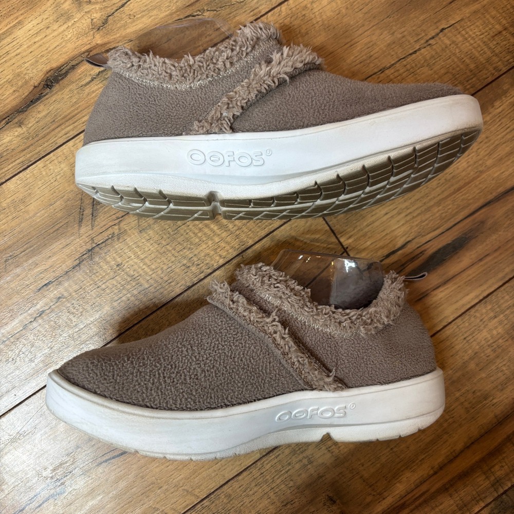 Oofos Oocoozie Low Chocolate Brown Women's Recovery Shoe Size 8 - Picture 5 of 11